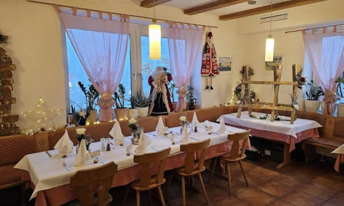 Amberger Hof Hauptsaal - Festliche Tische